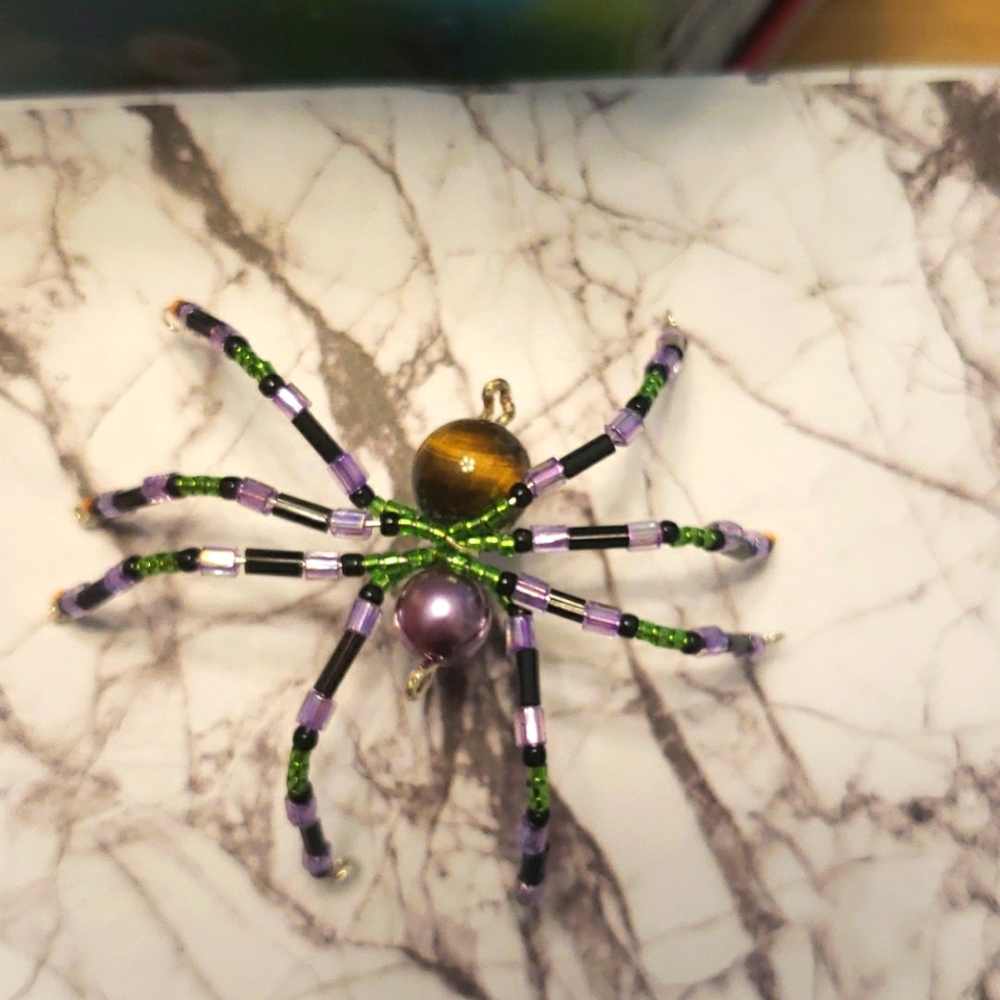 Tigers eye beaded spider 🕷